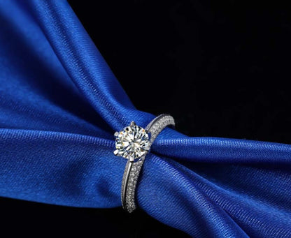 Six-claw paved with diamond luxury ring Curren