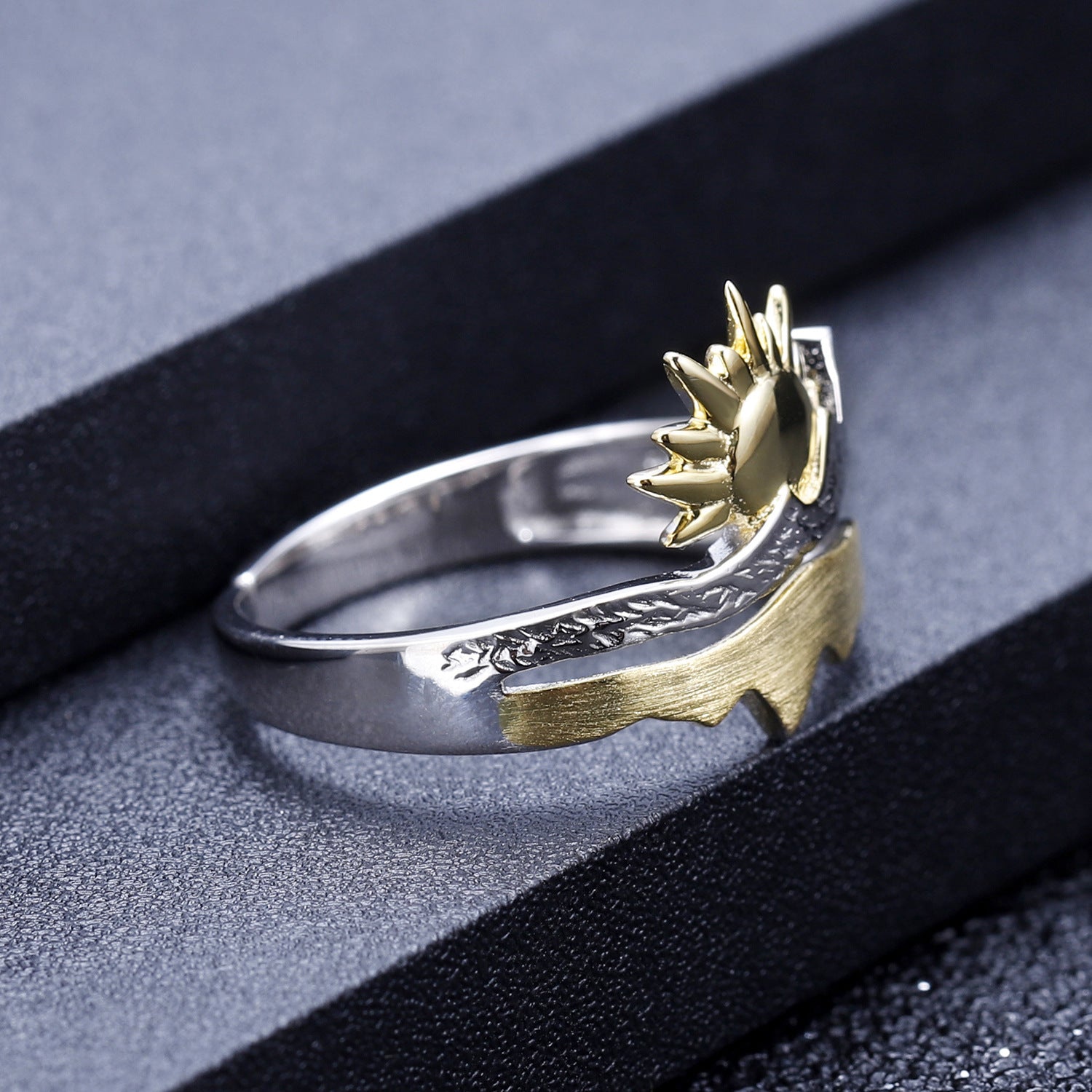 Nature Wind Sun Sunrise Premium Designer Adjustable Ring Curren