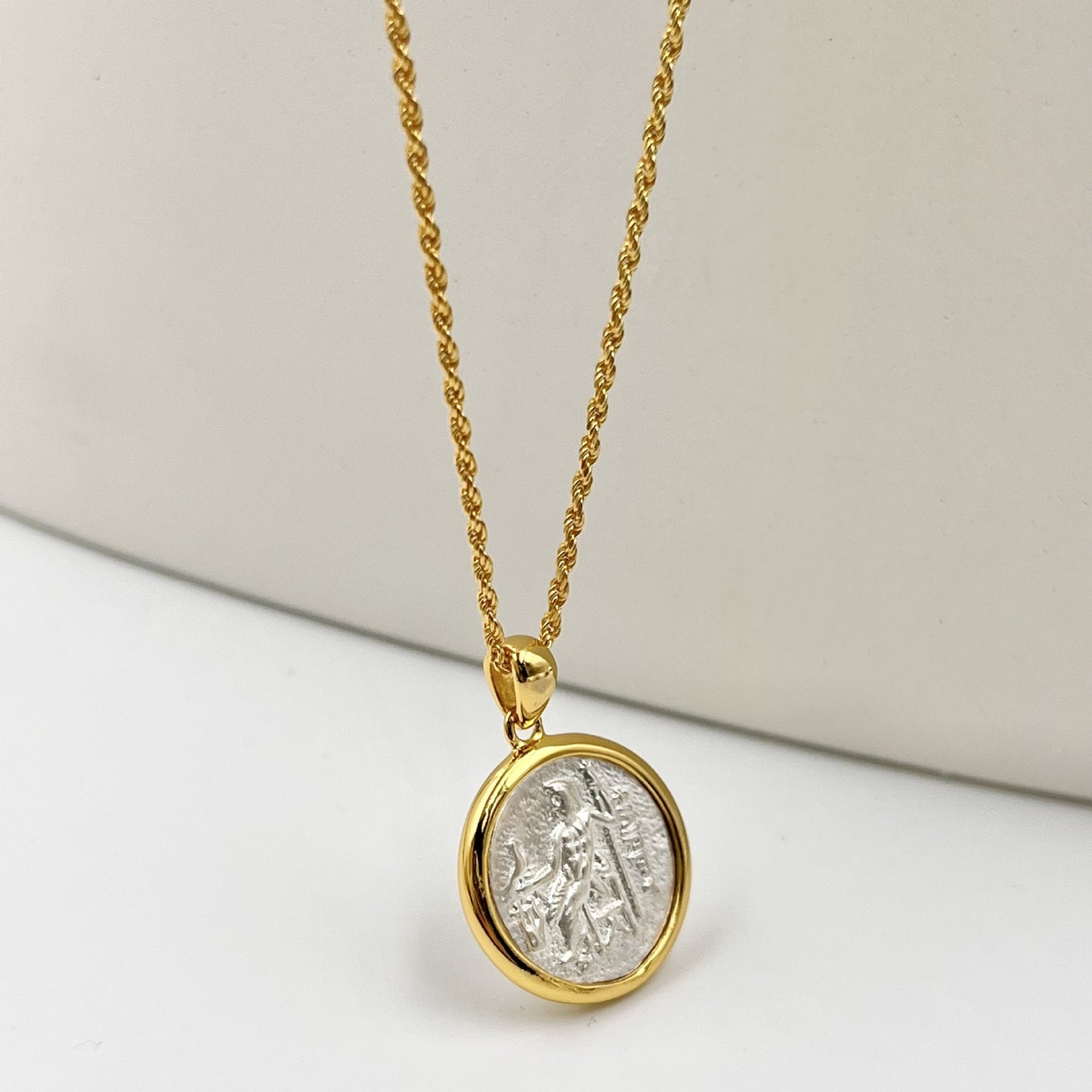 Women's High-grade Element Portrait Sterling Silver Necklace Curren