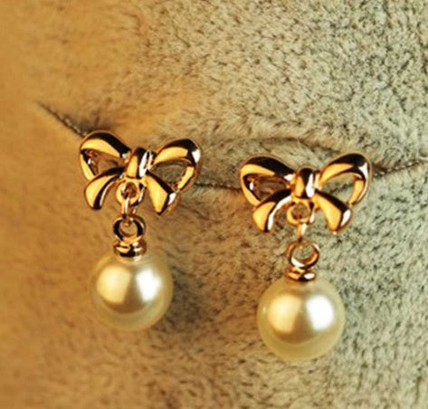 Hypoallergenic Heart-shaped Zircon Earrings Women's Bow Pearl Earrings Curren