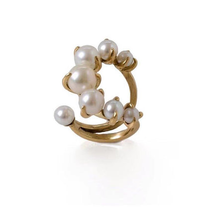Gradient Crescent Pearl Ring Curren